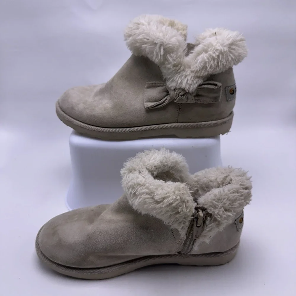 Makalu California Girls Winter Boots Size 2 Cream Faux Fur Bow Ankle Booties
